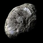 Una jugosa «esponja» alrededor de Saturno