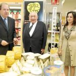 Juan Vicente Herrera, Isidoro Álvarez y Silvia Clemente visitan la campaña en el Corte Inglés de La Castellana