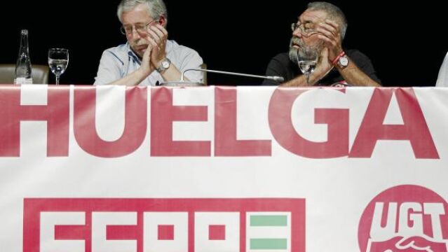 Gobierno y sindicatos se piropean a seis días de la huelga general