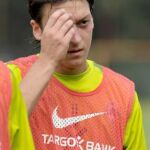Özil reniega del Werder Bremen