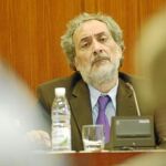 El Defensor del Pueblo Andaluz, José Chamizo, en una comparecencia en el Parlamento autonómico