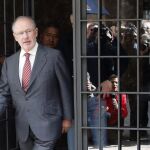 Rodrigo Rato saliendo de su casa esta mañana