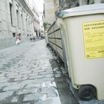 Vecinos del centro: aislados por el tráfico y con la basura en casa