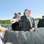 Antonio Silván durante una visita a las obras de una carretera en la provincia de Soria