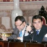 Con el respaldo de Torrijos, fue Alfredo Sánchez Monteseirín quien inventó, frente a las críticas de Zoido, que el Ayuntamiento y la Junta mantienen una actitud «proactiva» en Mercasevilla