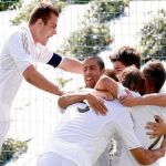 En Segunda B sí hubo fútbol. Los jugadores del Madrid B celebran el gol que les dio el triunfo ante el Sporting B
