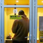 Camuflaban los envíos de dinero «negro» entre remesas legales que otros inmigrantes mandaban a sus países de origen