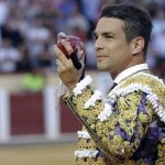 El alicantino, feliz tras desorejar al quinto