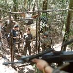 Dos campamentos construidos en la selva recrean la situación que vivieron los rehenes