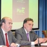 El delegado del Gobierno, Miguel Alejo, junto al secretario de Estado de Cooperación Territorial, Gaspar Zarrías