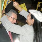 Boinas de honor para Gallardón y Alicia Moreno por Jesús Mariñas