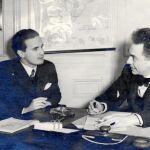 Pionero del periodismo: Chaves Nogales, a la dcha., en la Agencia Atlantic Pacific Press de Londres, hacia 1942
