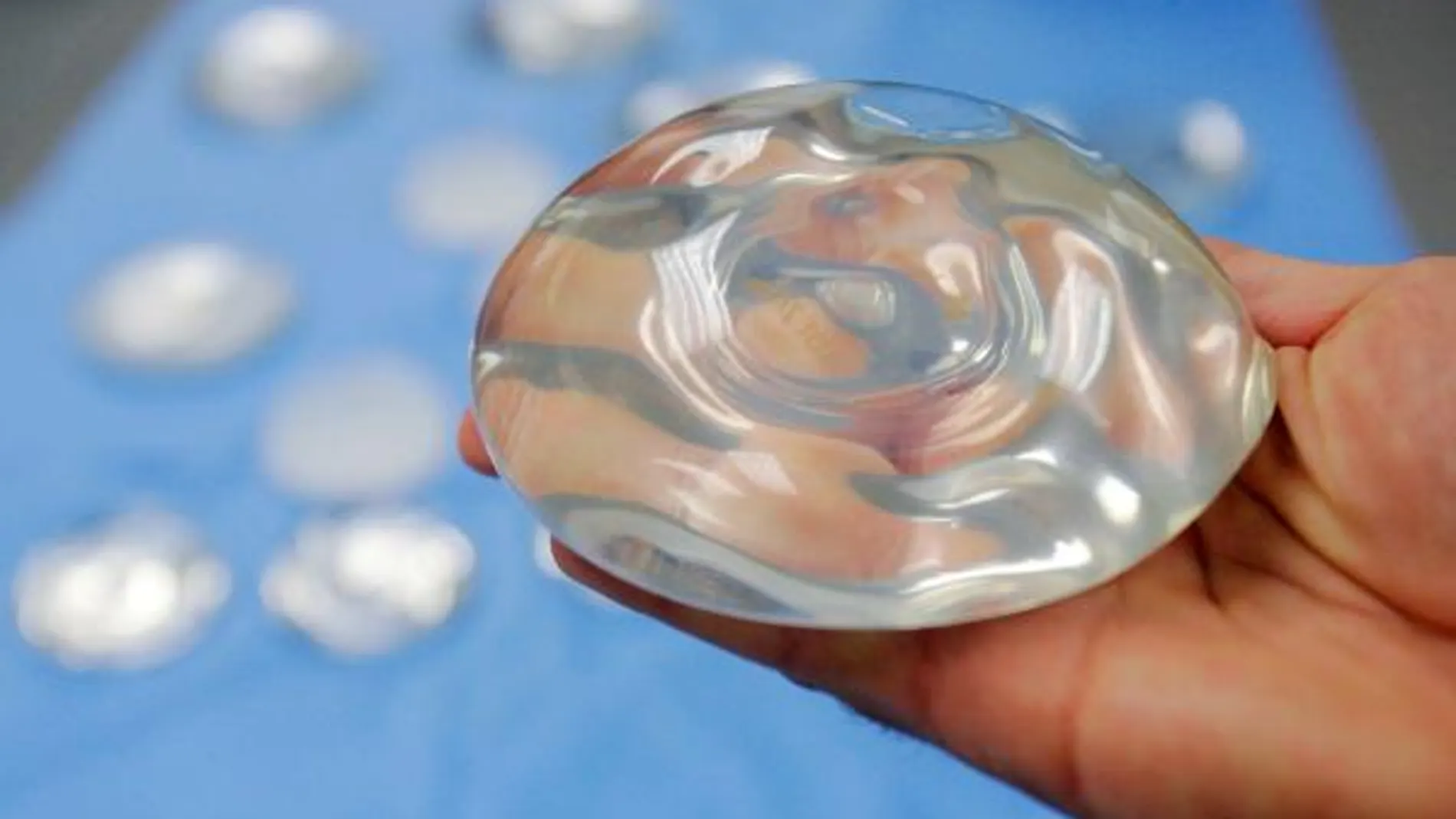 Implantes de mama de silicona