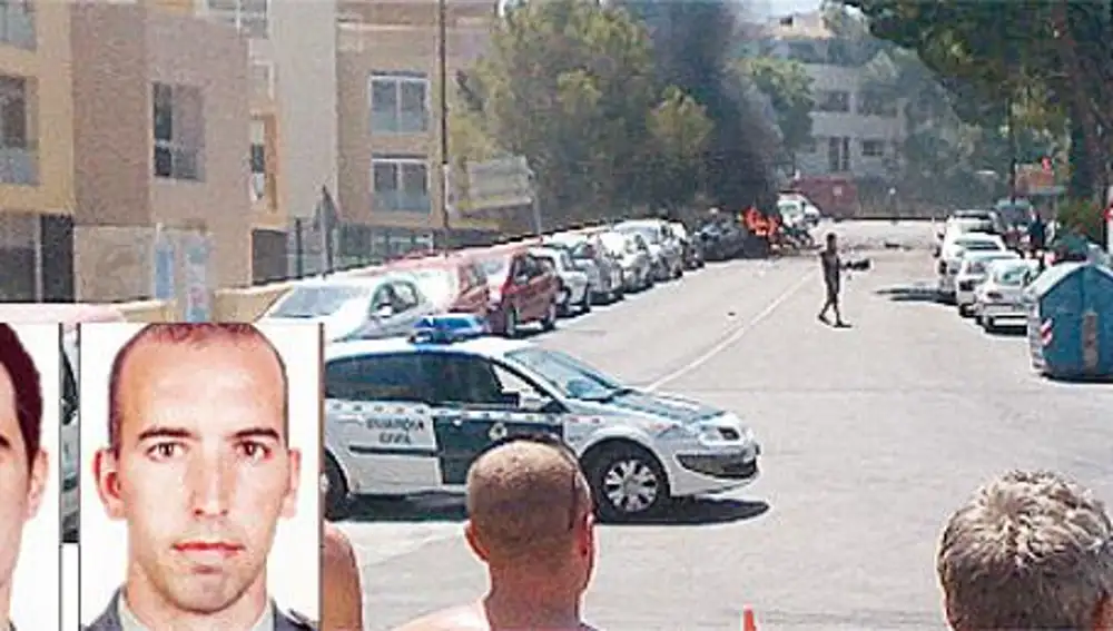 El último atentado de ETA, en Palmanova, se cobró la vida de los guardias civiles Carlos Saenz de Tejada y Diego Salva