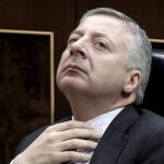 El ministro de Fomento, José Blanco, durante la sesión de control del pleno del Congreso de los Diputados.