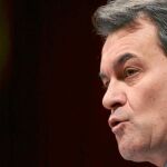 El president recuerda que la economía catalana va «en el mismo barco» que la española