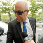 El presidente y dueño del Real Murcia, Jesús Samper, a la entrada del juzgado
