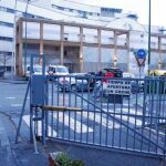 En las inmediaciones del hospital Macarena, la mayoría de bloques tienen delimitada la entrada con barreras