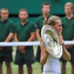 Kvitova se impuso en la final por 6-3 y 6-4 a Sharapova