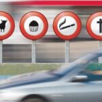 La velocidad, el debate del crucifijo en las escuelas, el tabaco, la venta de bollería en los colegios, los chiringuitos en la playa y los toros son algunas de las prohibiciones que encienden la polémica