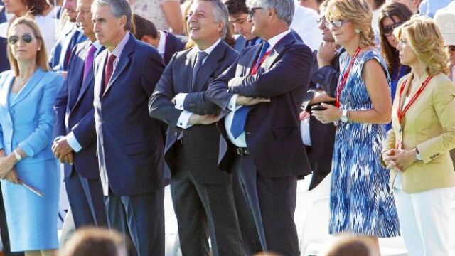 Ana Pastor, Villar Mir, Jáuregui, José Blanco, Fernándo Ramírez de Haro, Esperanza Aguirre y Regina Plañiol