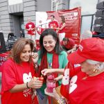 Miles de «indignados por los ataques a la vida» se concentraron ayer en 105 ciudades del territorio español