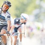 Contador levantó los brazos en la meta, pero por centímetros la victoria fue para Cadel Evans