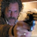 «No habrá paz para los malvados»: La pistola y el corazón