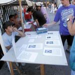 PUNTO DE INFORMACIÓN. Los «indignados» decidirán mañana en Sol las acciones que realizarán durante la visita del Papa