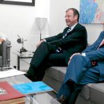 El consejero de Fomento y Medio Ambiente, Antonio Silván, junto a Emilio Gutiérrez e Isabel Carrasco