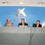 Monteseirín alabó la excelente labor social de las cajas, que ayudan a sostener a muchas familias trabajando con ONG y asociaciones