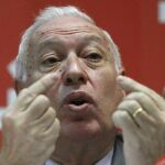 Margallo insiste ante Londres en negociar la soberanía de Gibraltar