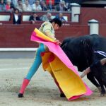 El madrileño saludó la única ovación de la tarde en el jabonero sexto