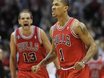 El base Derrick Rose El base Derrick Rose