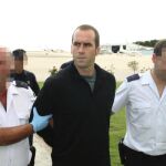 El comando desmantelado ayer había sido formado por el que fuera jefe del «aparato militar» de ETA, Garikoitz Azpiazu, «Txeroki»