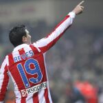 El delantero del Atlético de Madrid, Jose Antonio Reyes, celebra el tercer gol del equipo rojiblanco, durante el encuentro correspondiente a la decimonovena jornada de Primera División