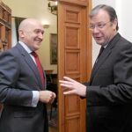 Silván refuerza los parques de bomberos y mejora el abastecimiento a los pueblos