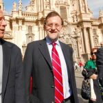 El secretario general del PP en la Región, Miguel Ángel Cámara, el líder de los populares, Mariano Rajoy, y el presidente de la Comunidad, Ramón Luis Valcárcel, en una imagen de archivo