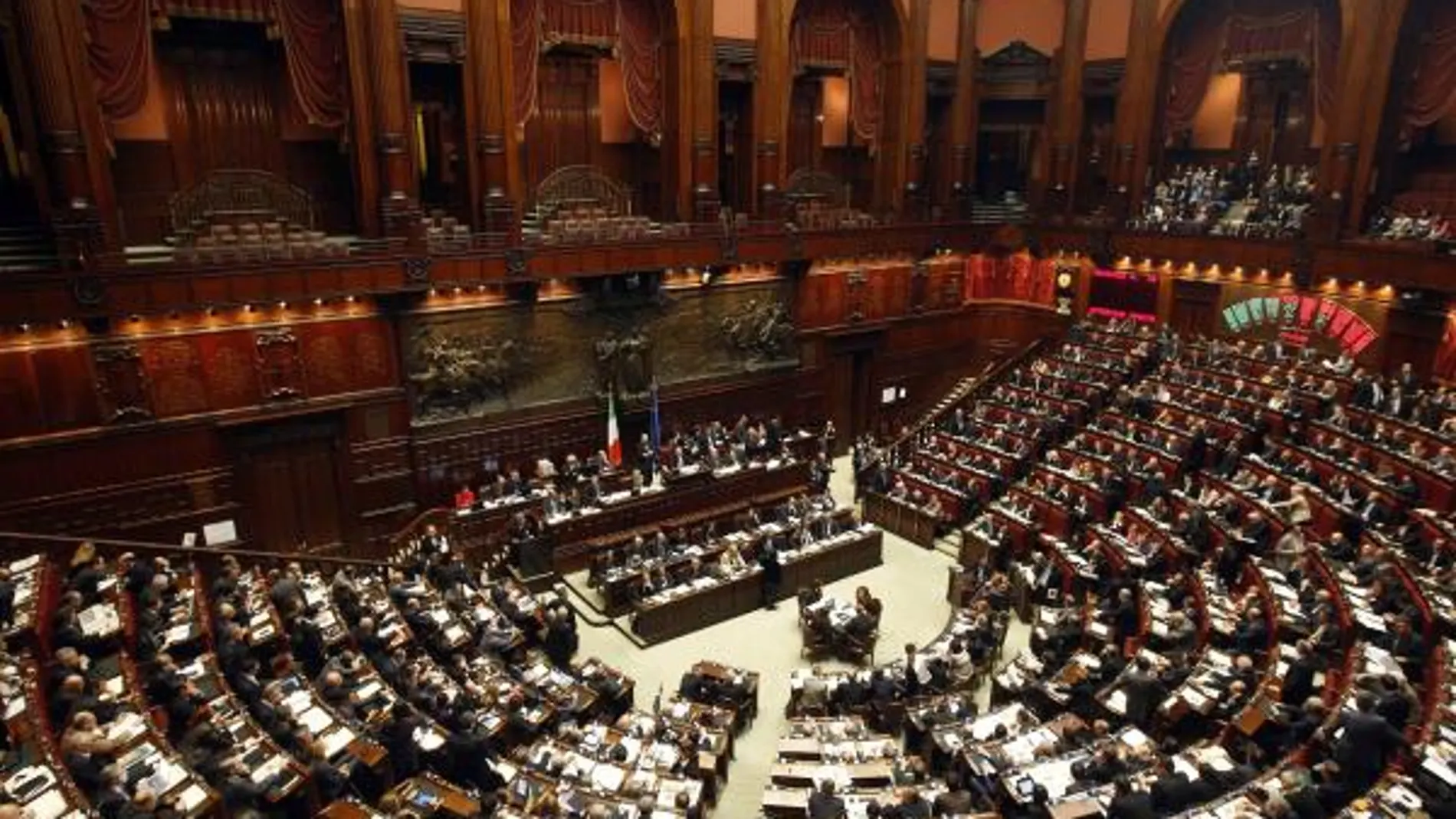 De salir el "sí" en el referéndum, la Cámara de Diputados italiana pasará de los 630 escaños actuales a 400