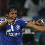 Raúl se olvida del derbi con dos goles