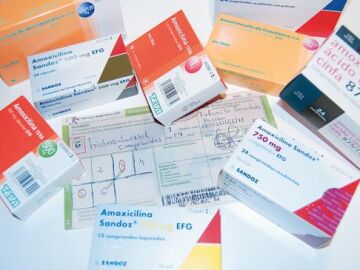 El principal mecanismo de las resistencias microbiana es el uso inadecuado de antibi&oacute;ticos