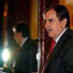 Gómez mantiene su idea de gravar más los sueldos de los directivos