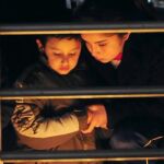 Las oficinas de la televisión chilena se llenaron de velas en señal de luto