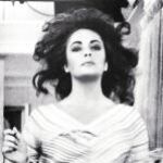 Taylor en 1970, imagen que ilustra su biografía «El amor y la furia» (Lumen)