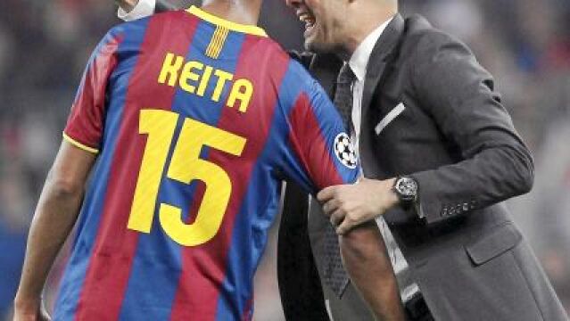 Pep Guardiola transmitió sus instrucciones a Seydou Keita, que acabó siendo el autor del cuarto tanto del partido
