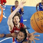 Pau Gasol trata de hacer un tapón a Bosh durante una de sus cuatro participaciones en el «All Stars»