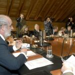 Los organos de las cajas analizarán hoy la posible fusión