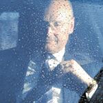 Paul Stephenson, jefe de Scotland Yard, anunció su dimisión después de haber sido relacionado con un detenido por el escándalo de las escuchas