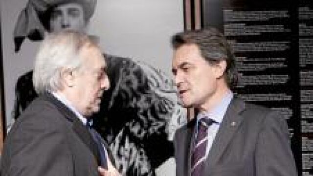 Artur Mas, presidente de la Generalitat, ayer, durante el homenaje al tenor Jaume Aragal