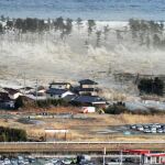 Un tsunami arrolla Japón tras el mayor terremoto de su historia en 2011
